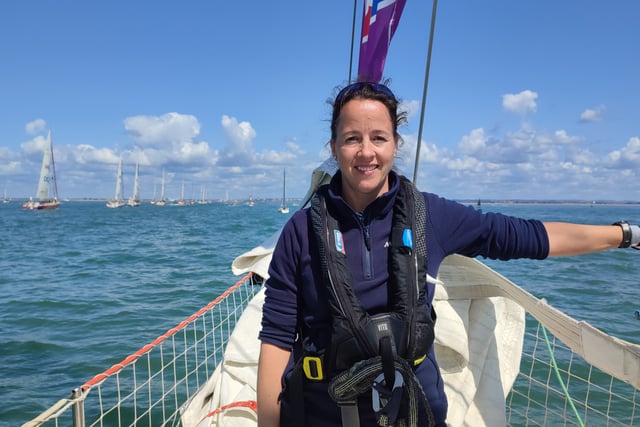 Haslemere woman to race around the world in memory of her parents