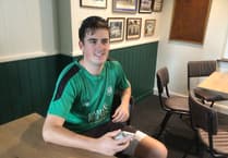 Rowledge hold their nerve to earn narrow win