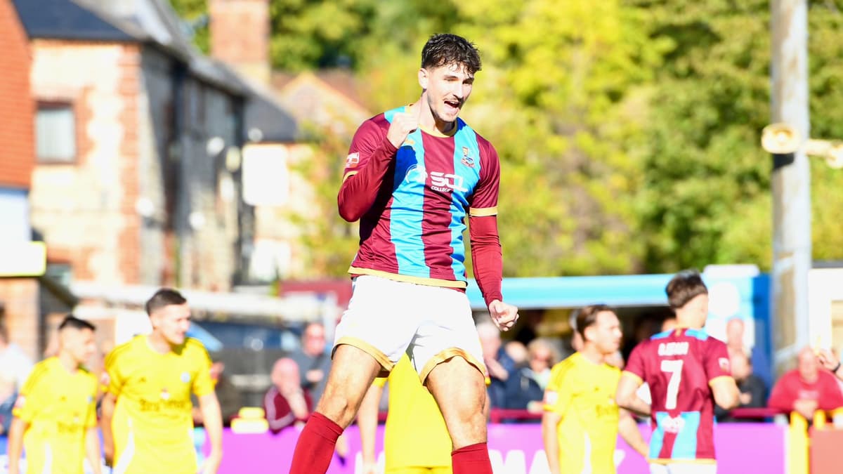 Farnham Town striker Sam Evans signs new one-year contract ...