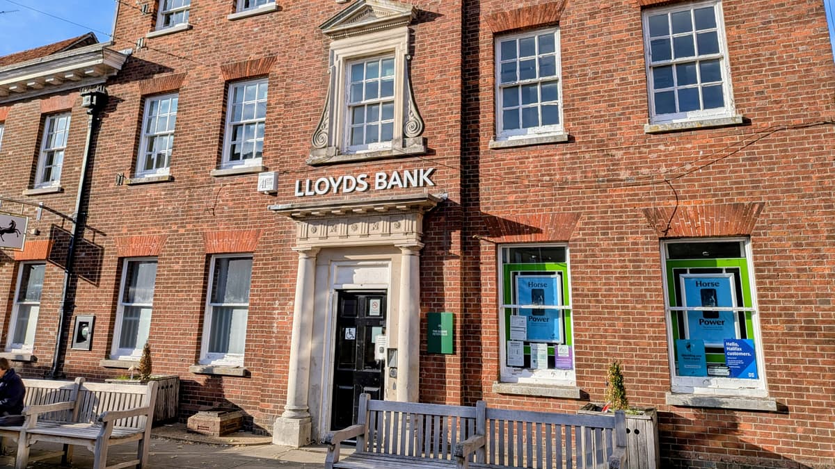 East Hants MP urges residents to speak out on banking access