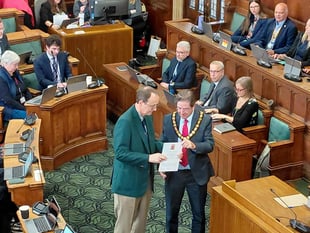  Two former councillors awarded alderman titles