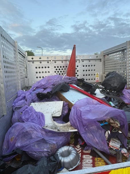 A31 pick produces 800 bags of litter