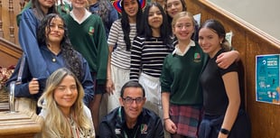 Hola to Hampshire as school welcomes Colombian exchange students