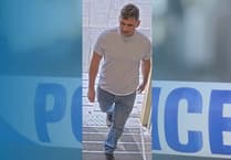 Do you recognise this man? Police seek witnesses after Haslemere shop theft