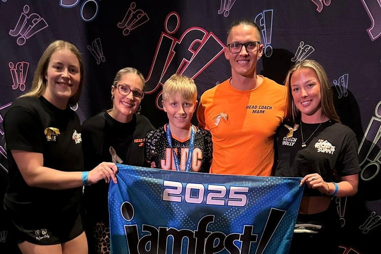 Tyler-Jaii Scott with his cheerleading coaches. A family are fundraising for their 13-year-old son with stage four cancer - who's lump in his neck was misdiagnosed as tonsillitis.Young Tyler from Gosport, Hampshire, has been diagnosed with Stage Four Hodgkins Lymphoma - after he first noticed a lump in his neck in early 2024. By January this year, doctors initially believed the lump was linked to tonsillitis.However, after Tyler's mum, Charley Hemming, 32, pushed for further tests, scans taken in May revealed the devastating news that Tyler had Stage Four Hodgkins Lymphoma - and the cancer had spread to his nose, throat, neck, collarbone, armpit, heart, spleen, abdomen, and shoulder blade.