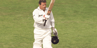 Hampshire to honour Robin Smith at 2026 season opener