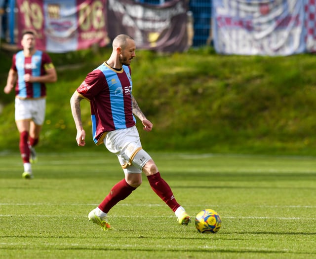 WATCH: Johnson praises Farnham Town's second-half display after win