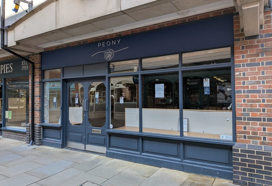 Fashion retailer closes Petersfield unit early into lease