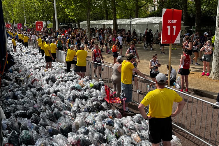 Alton Runners volunteers on The Mall