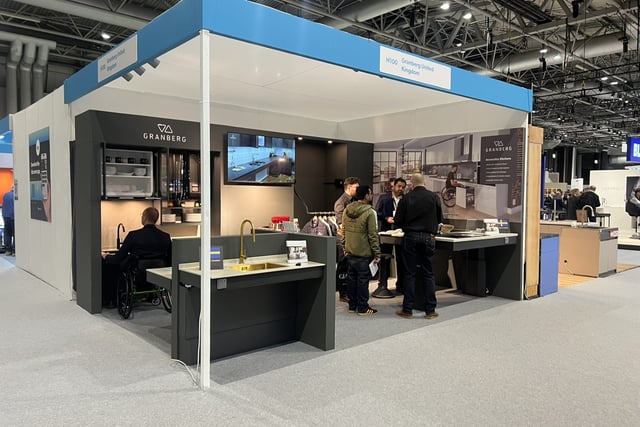 Life-changing Petersfield firm puts itself in shop window at NEC