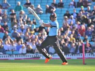 Captain Curran steers Surrey to derby win