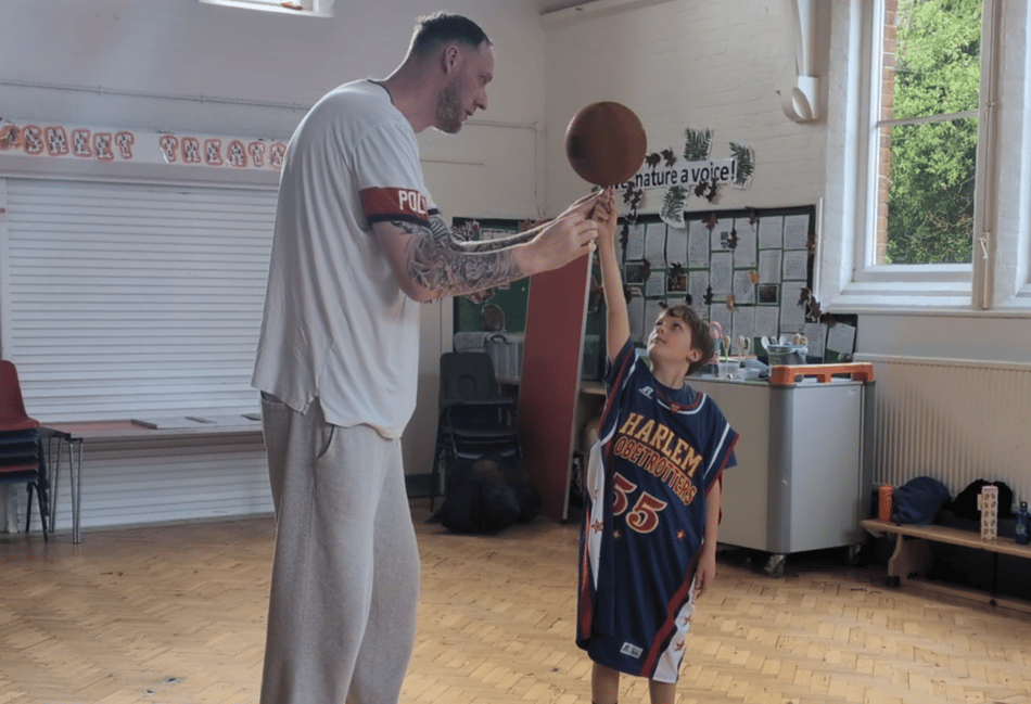 From Harlem to Hampshire as pupils wowed by Globetrotter