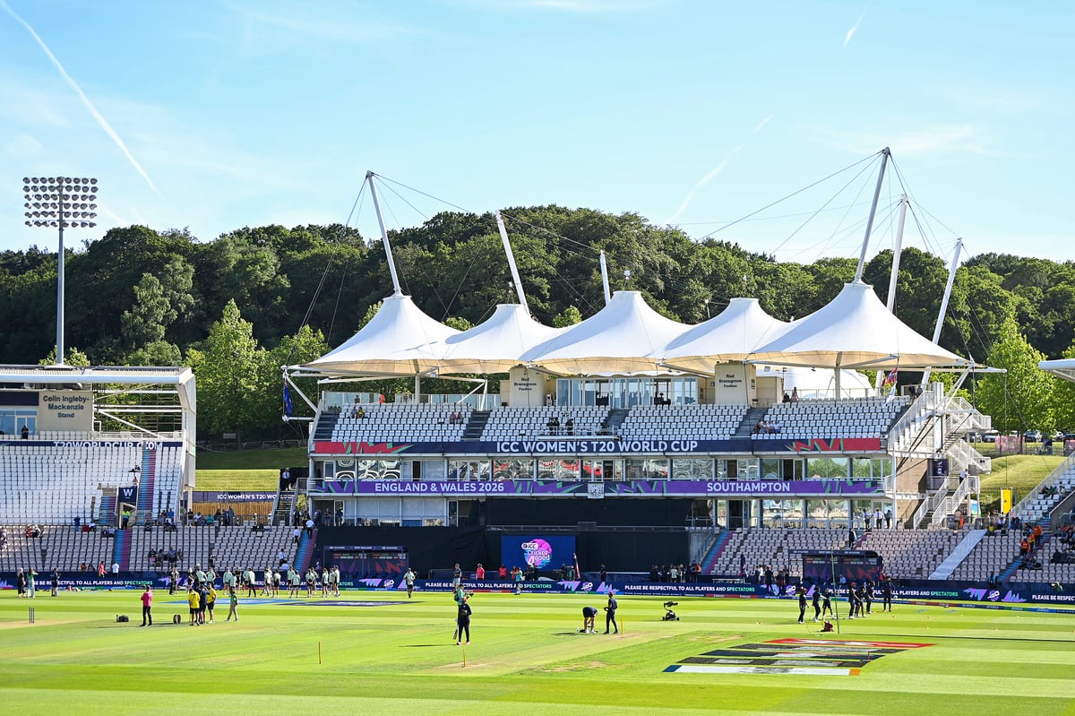 Eva Gray: Hampshire sign Essex all-rounder on two-year deal