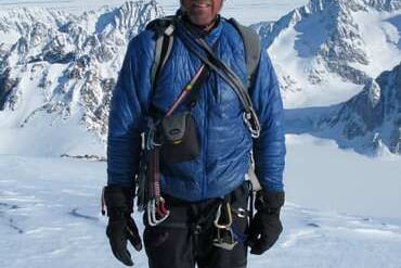 Mountaineering legend to give Pleasure and Pain talk in Haslemere Hall