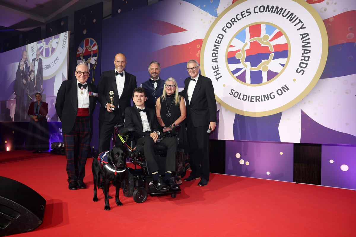 Pawsome! Hounds for Heroes saluted by Armed Forces Community at national awards