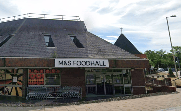 M&S Foodhall in Alton is to close in January.